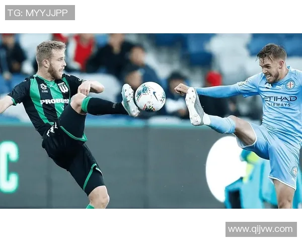 足球转场突破巨星劲射破门瞬间展现绿茵激情与巅峰对决